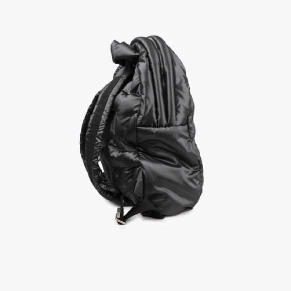 CHANEL CC Doudoune Backpack Good condition - Picture 7 of 14